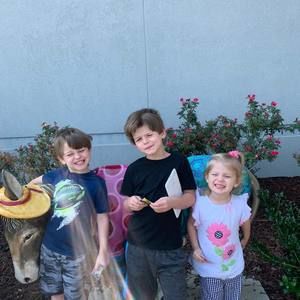 Meet your Posher, Crystal